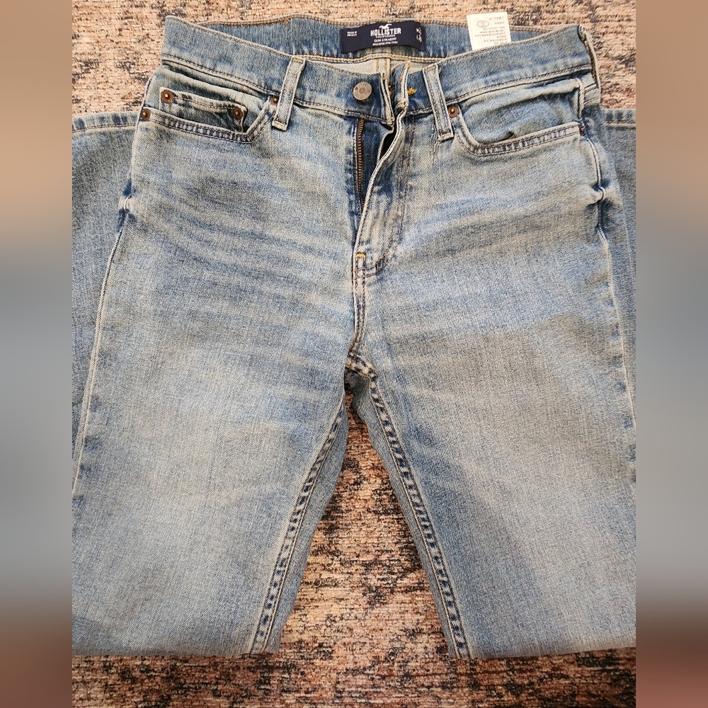 Hollister W26 L30 Slim Straight